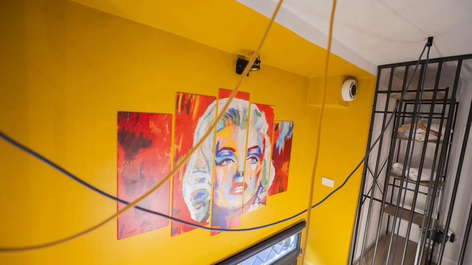 Design And Colorful Loft Near Villa Pamphili Rome