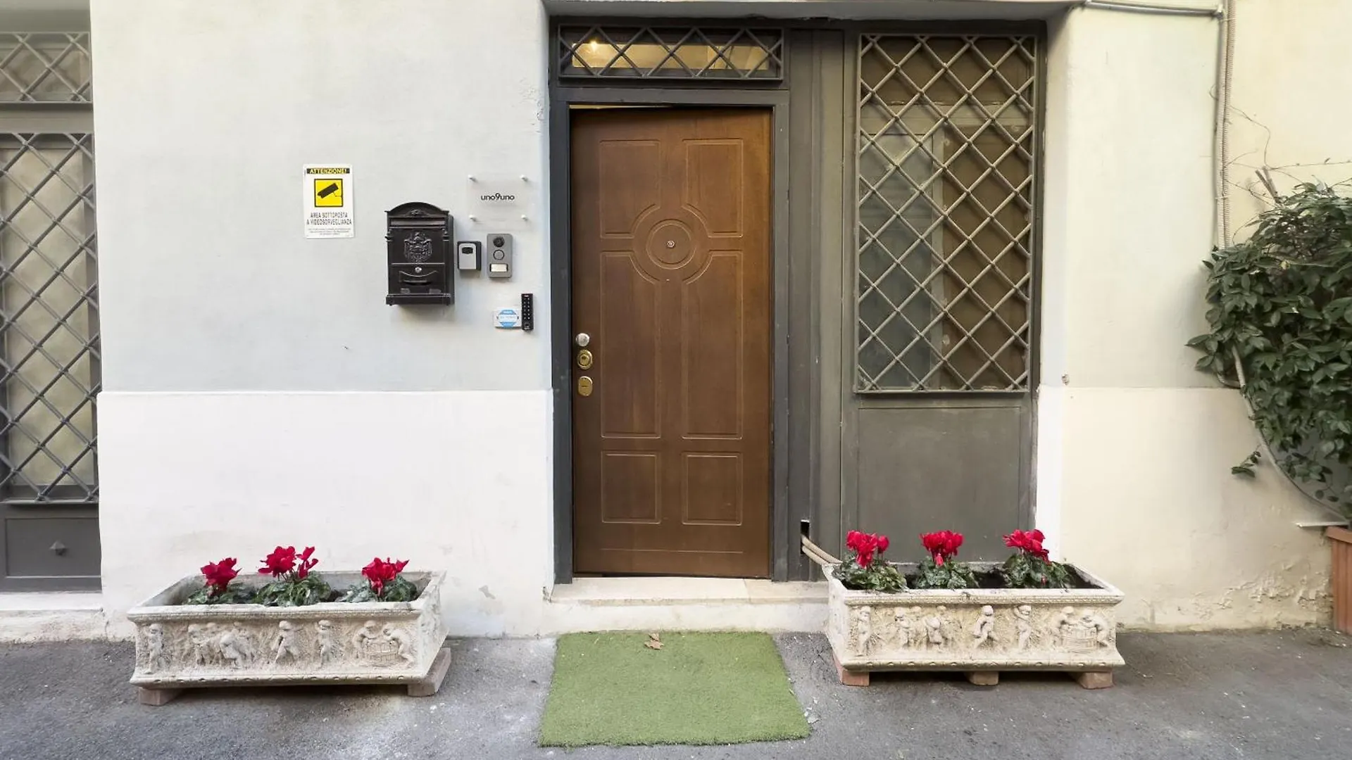 Design And Colorful Loft Near Villa Pamphili Rome