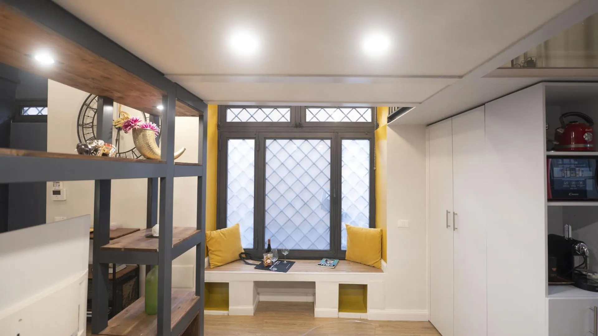 Design And Colorful Loft Near Villa Pamphili Rome Apartment
